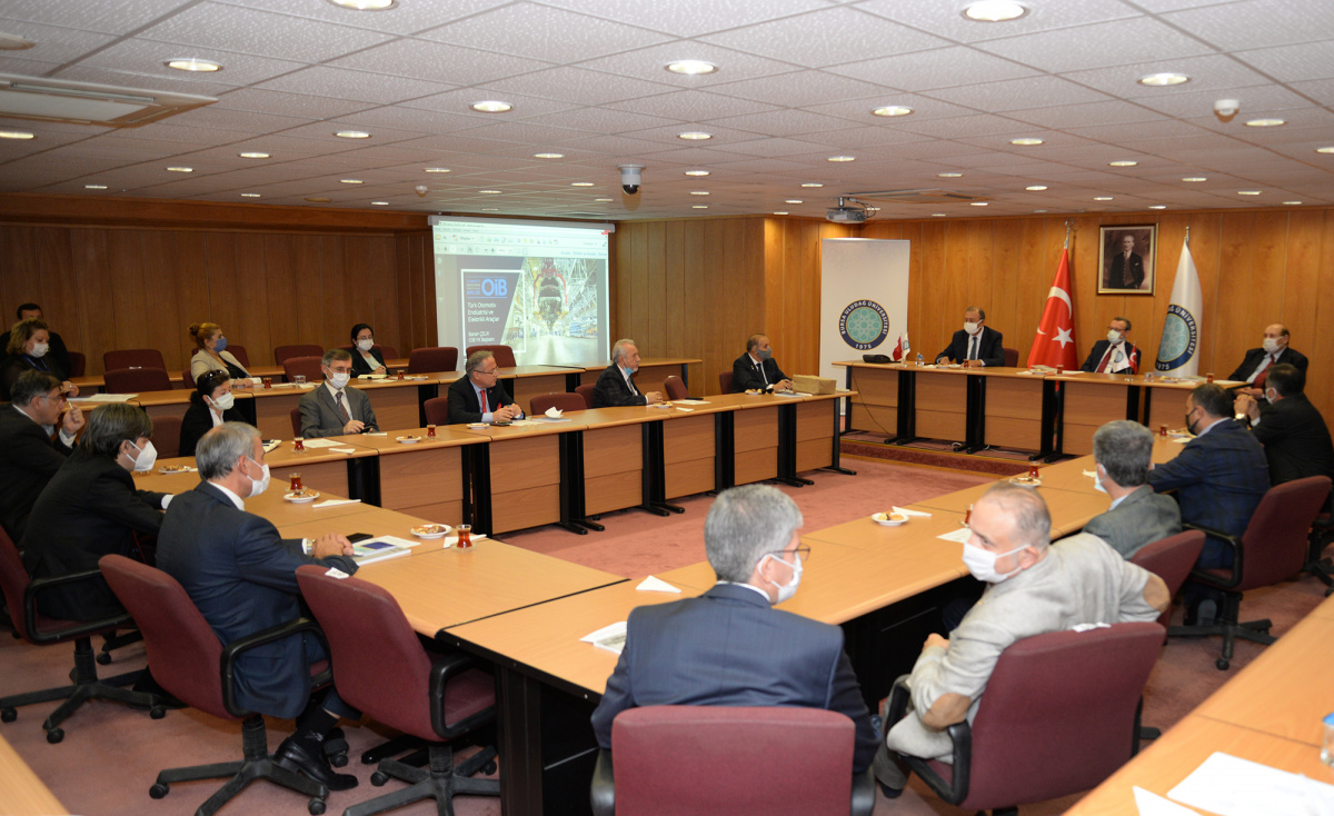 Üniversite-Sanayi İşbirliği;  “Türkiye Otomotiv Endüstrisinin Bugünü ve Yarını” konulu ve 