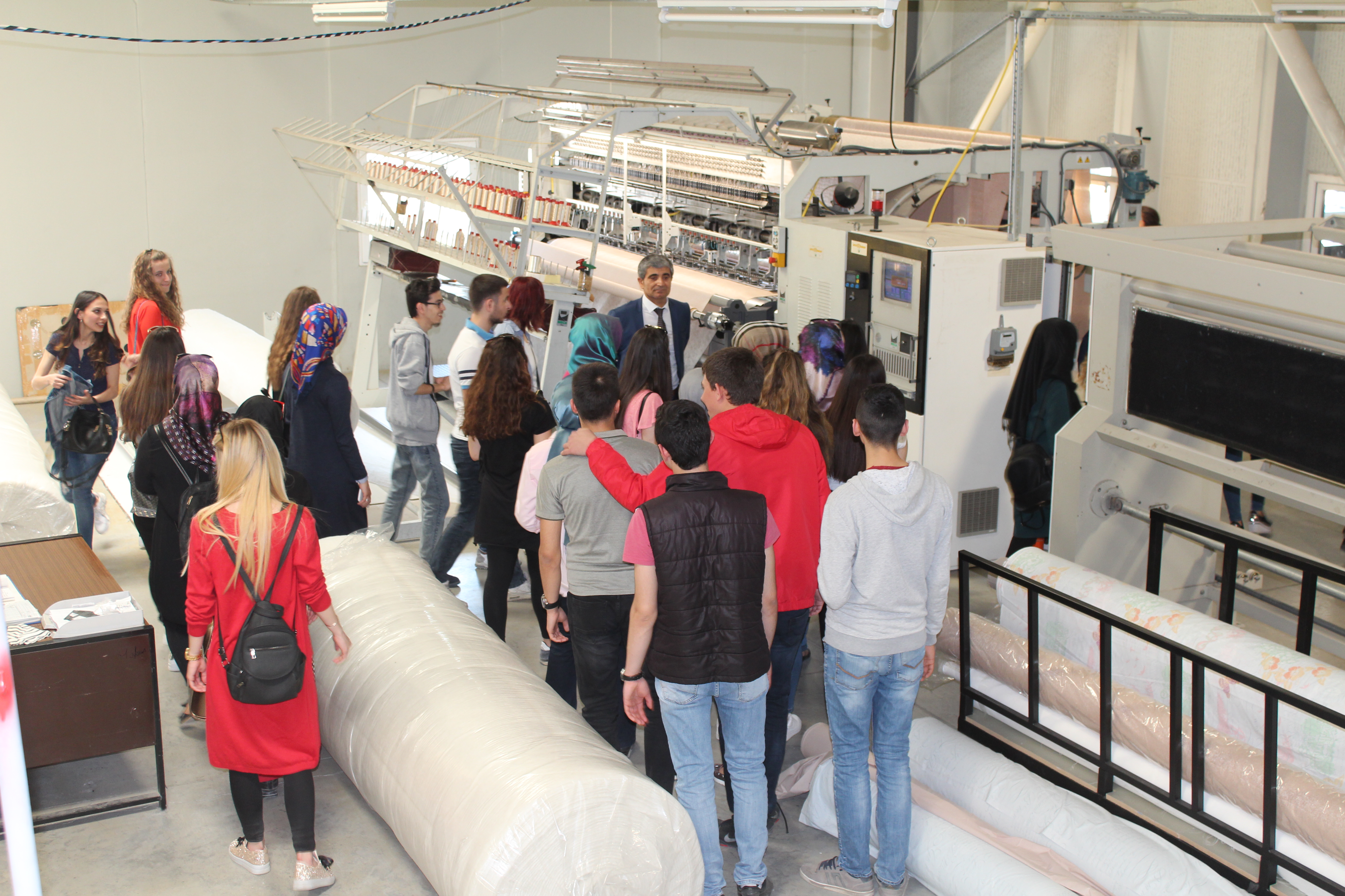 Yüksekokulumuz Muhasebe ve Vergi Uygulamaları Programı öğrencilerine  Öğretim Elemanları   26 Nisan 2017 tarihinde Türkün Holding'e teknik gezi düzenledi. 