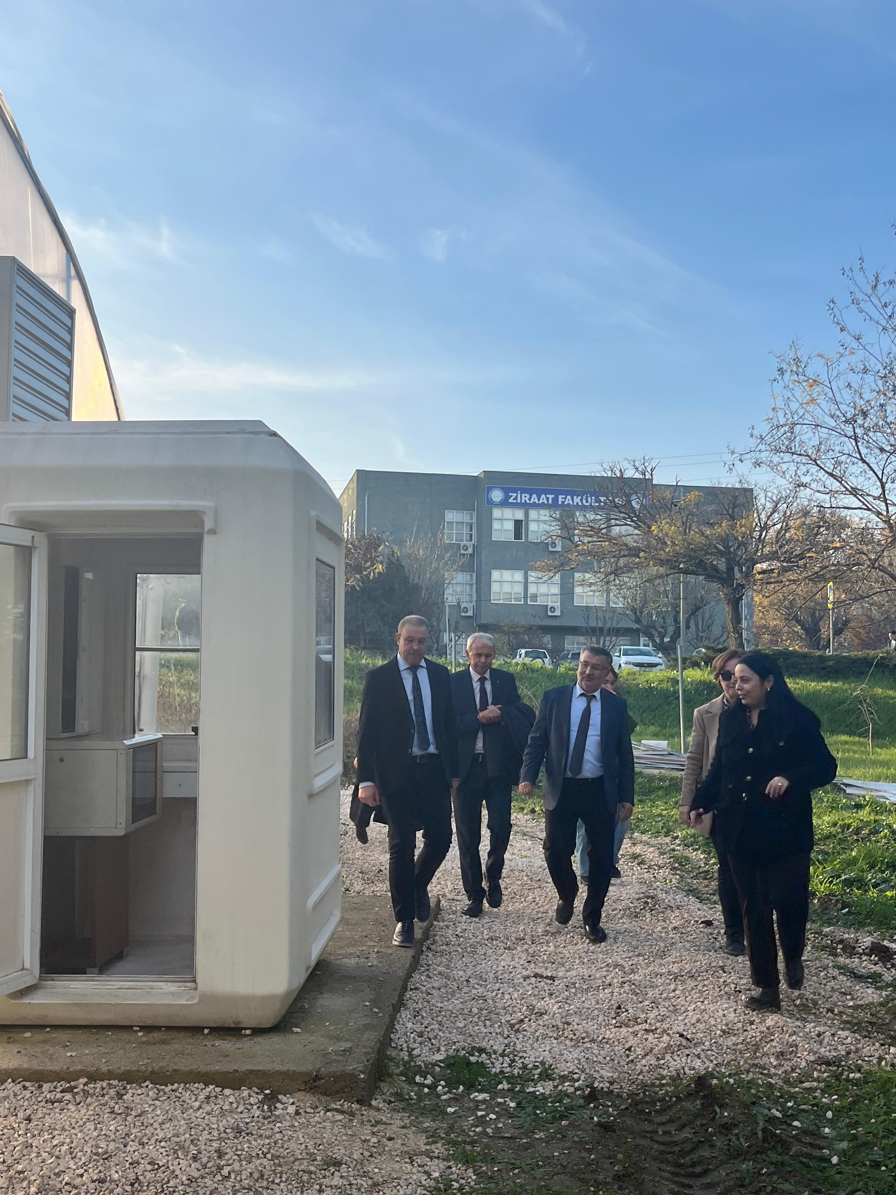 202512251142264225! ?? 