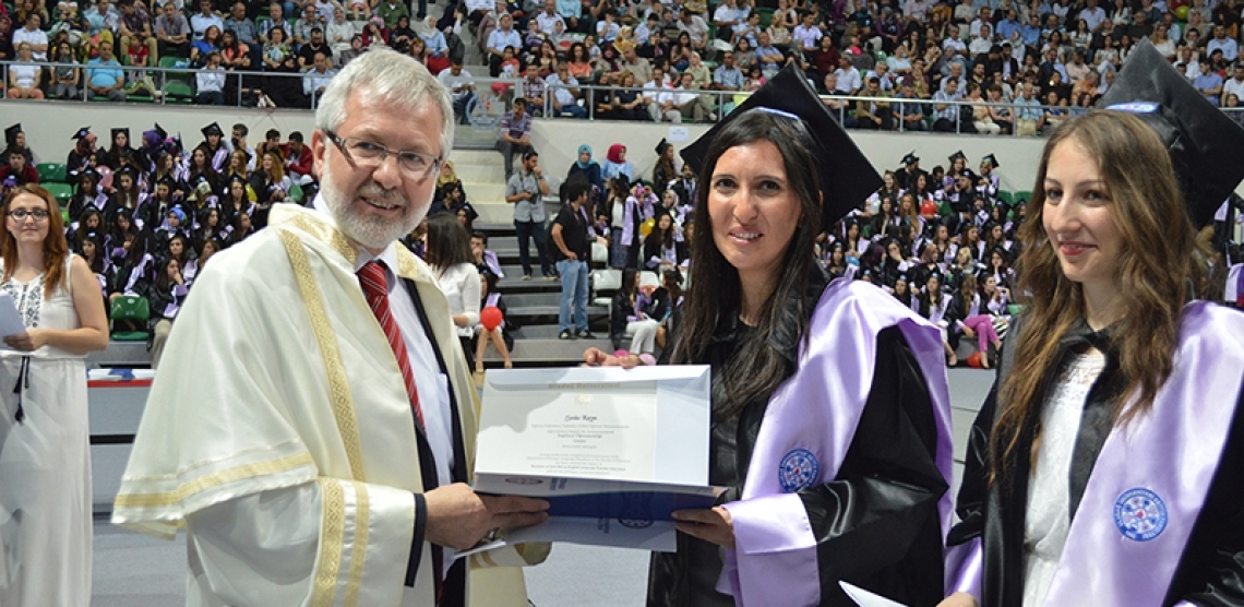 Uludağ Üniversitesi’nde Diploma Coşkusu